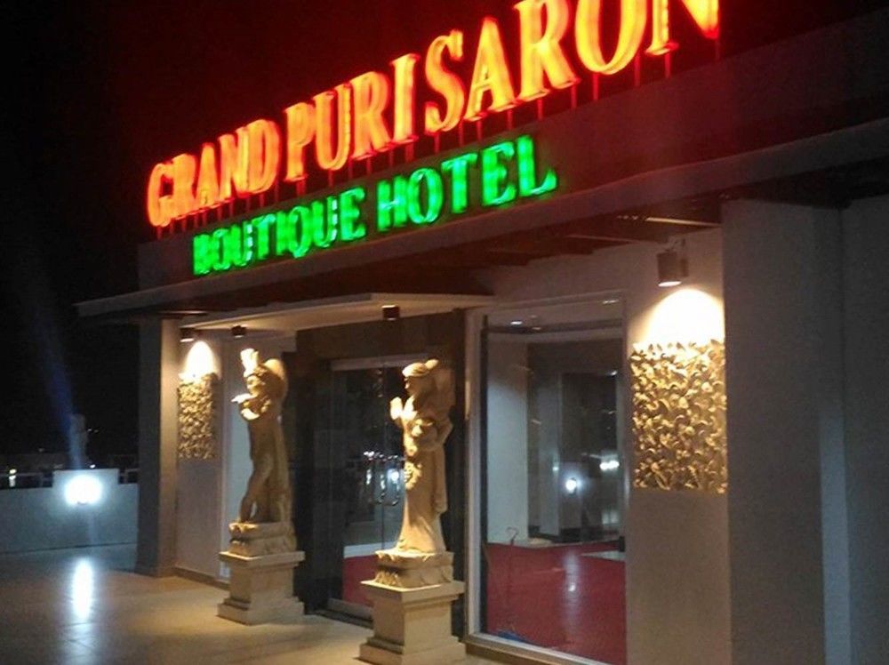 Grand Puri Saron Yogyakarta Hotell Exteriör bild